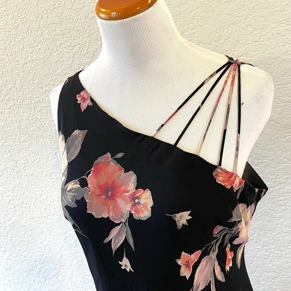 Vintage Asymmetrical One-Shoulder Midi Floral Dress - Picture 4 of 14
